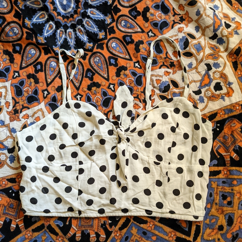 F21 pocka dot top
